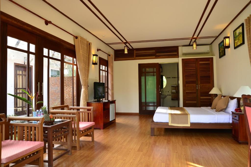 Riverside Bamboo Resort Хойан Экстерьер фото